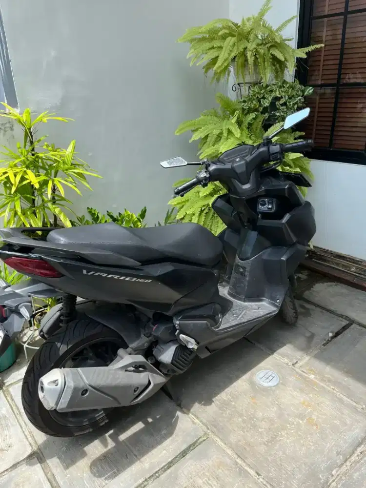 Dijual vario 160 black matte