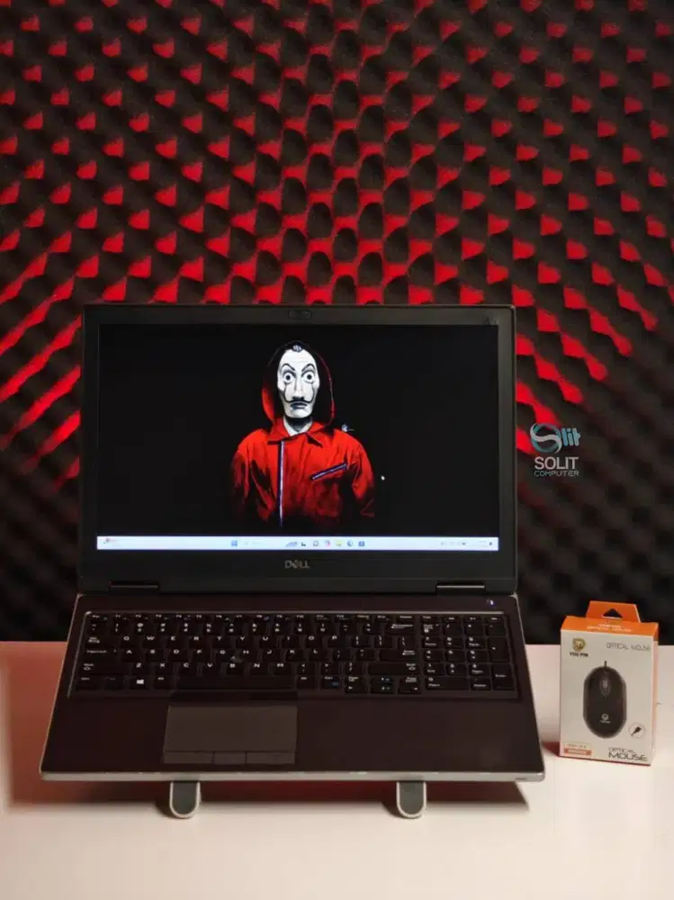 Dell Precision 7540 Laptop Workstation Powerful Xeon Quadro T2000 Siap