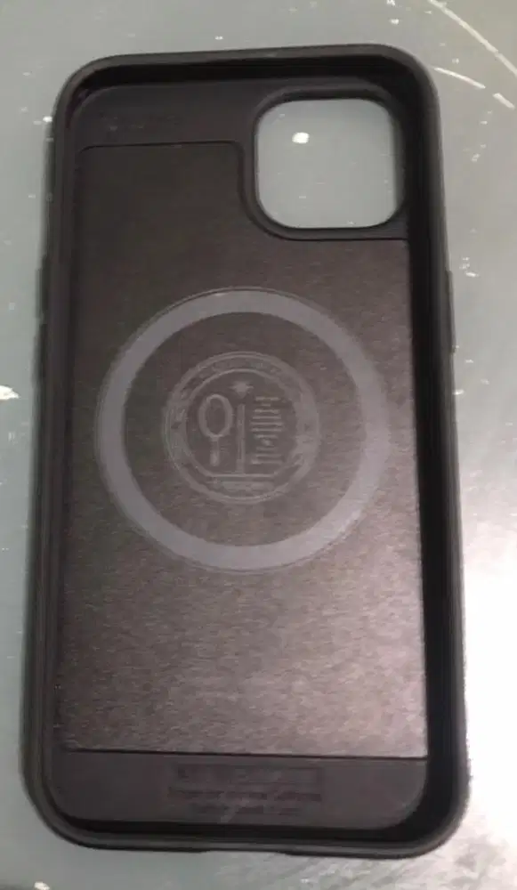 WTS case Iphone 13 Mag safe Spigen Original