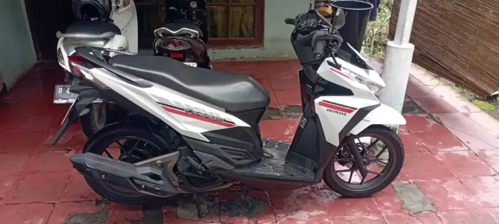 bismillah.. mau jual vario led..