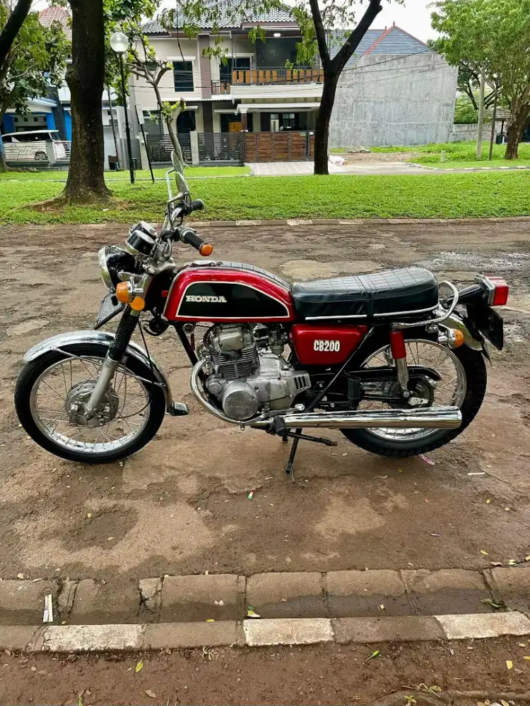Honda CB 200 Twin silinder
