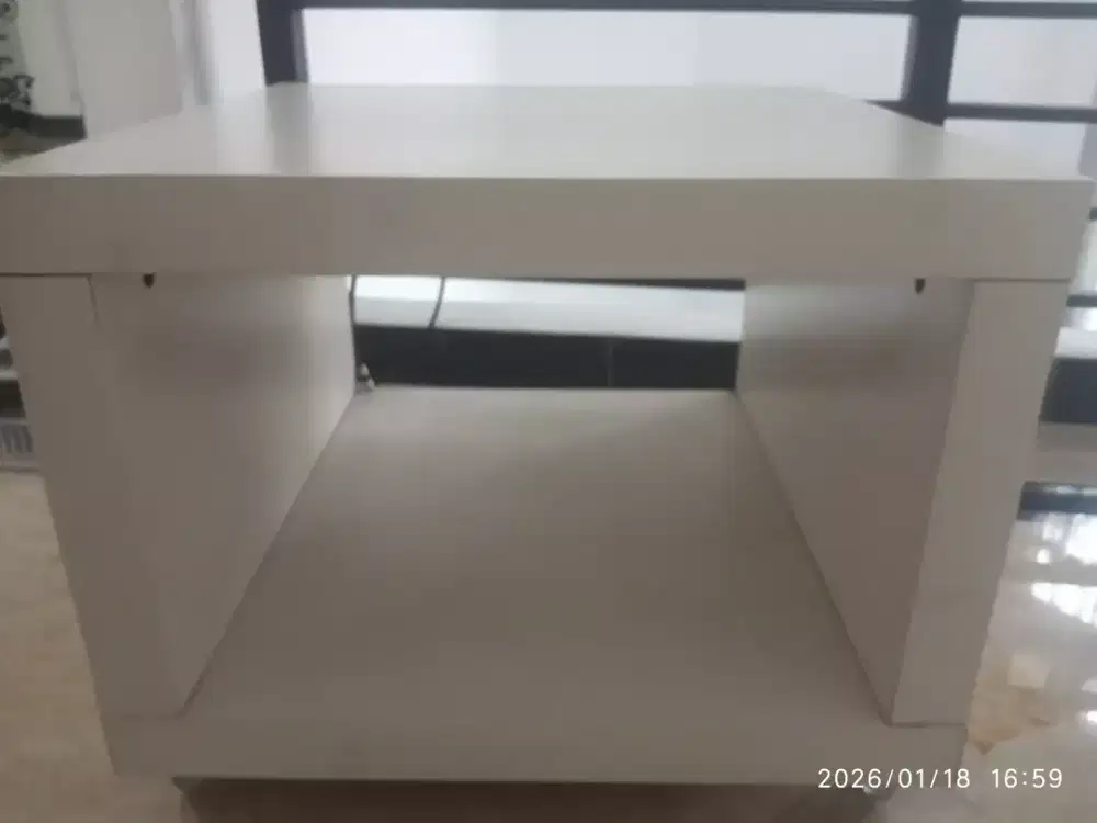 Meja samping lack IKEA PUTIH