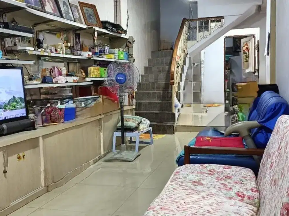 Di Jual Rumah di Kartini Jakarta Pusat  2 Lantai SHM 6X19m. bisa KPR, Nego Sampai Deal. Maksimal 150 karakter