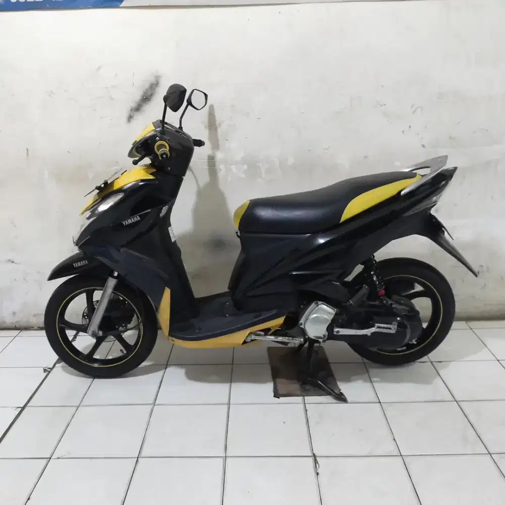 Yamaha Xeon 2013 Orisinil Bagus lengkap
