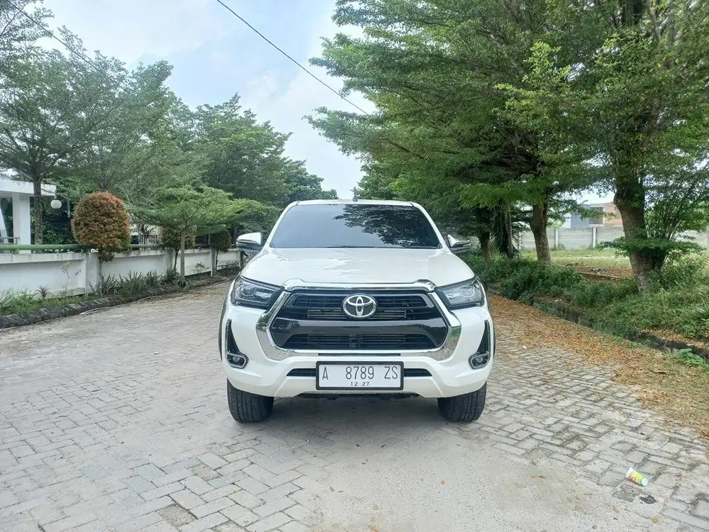 Dijual hilux V matic 2022 an pribadi
