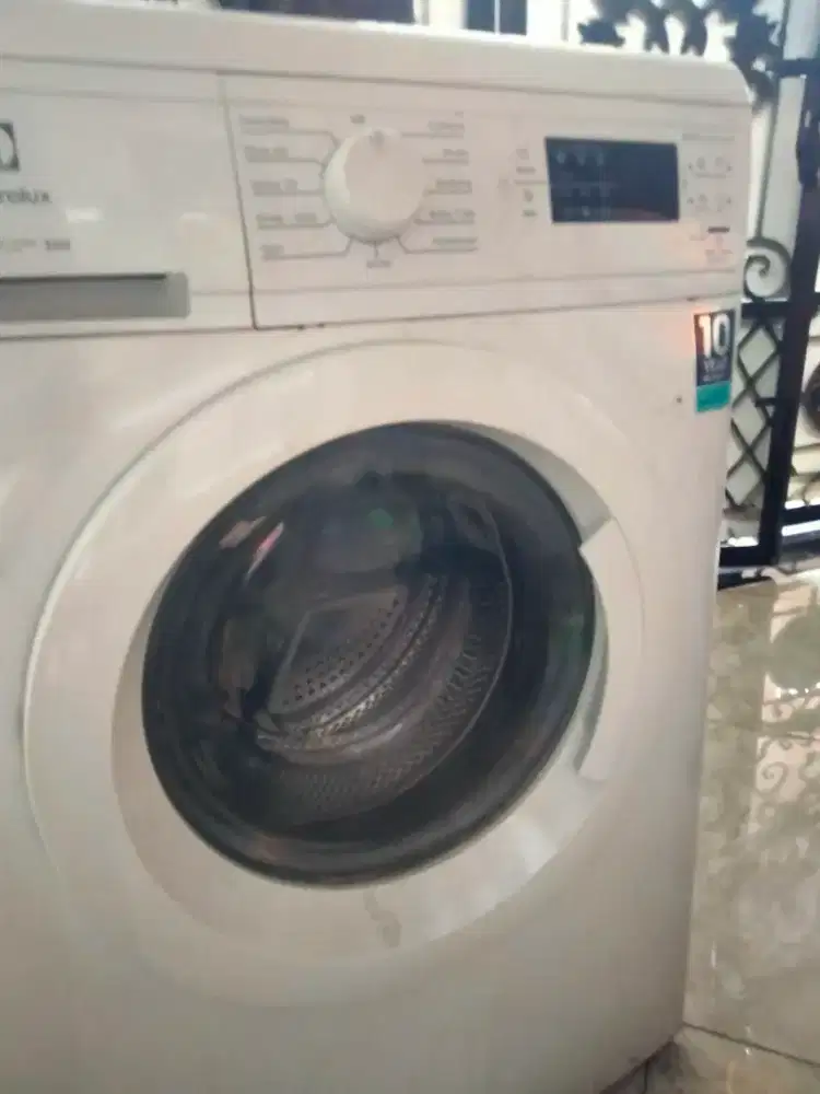FS Mesin Cuci Electrolux no minus