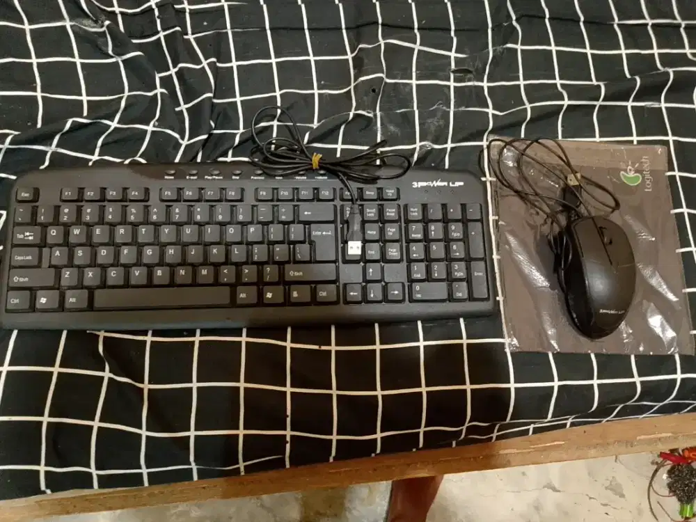 Keyboard + mouse