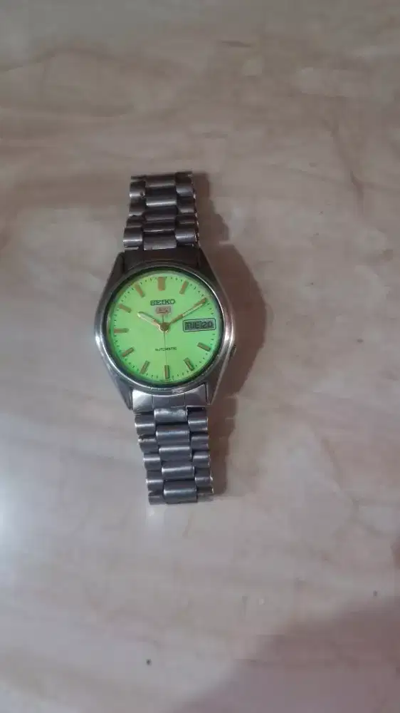 Seiko 5 full lume dial