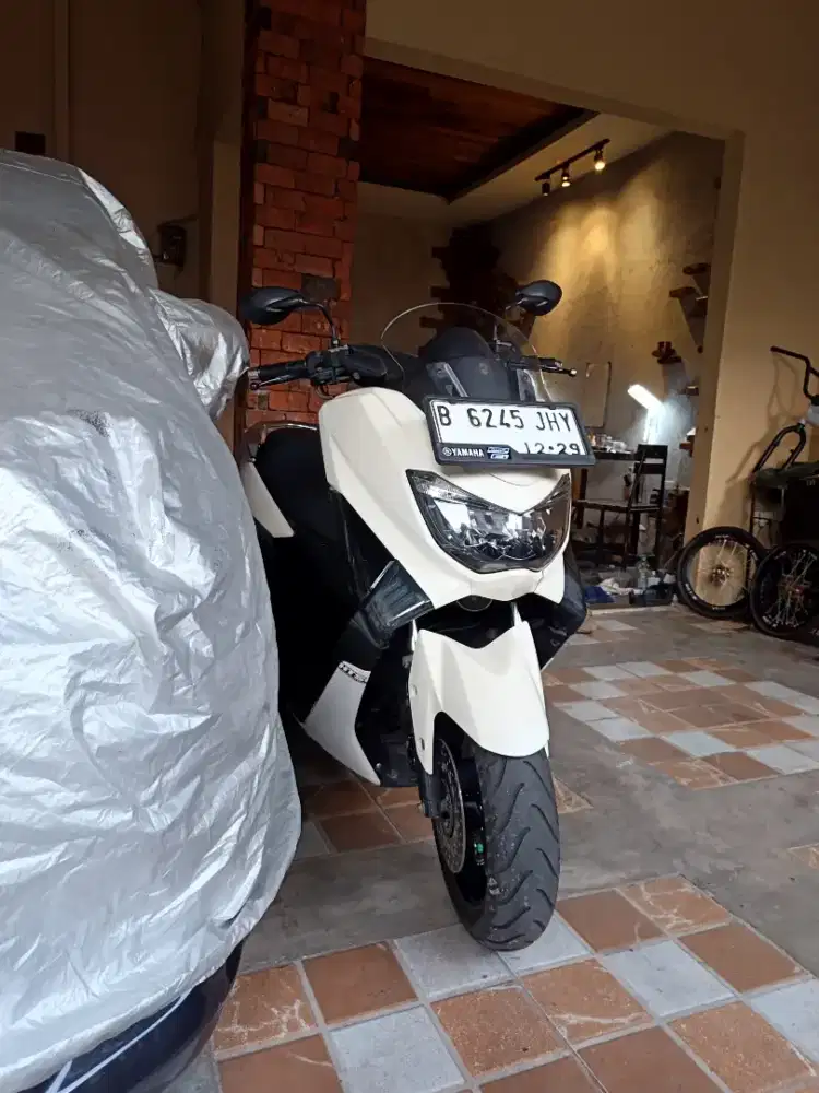 Nmax 2016 putih seger