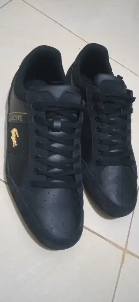 Sepatu Lacoste size 42