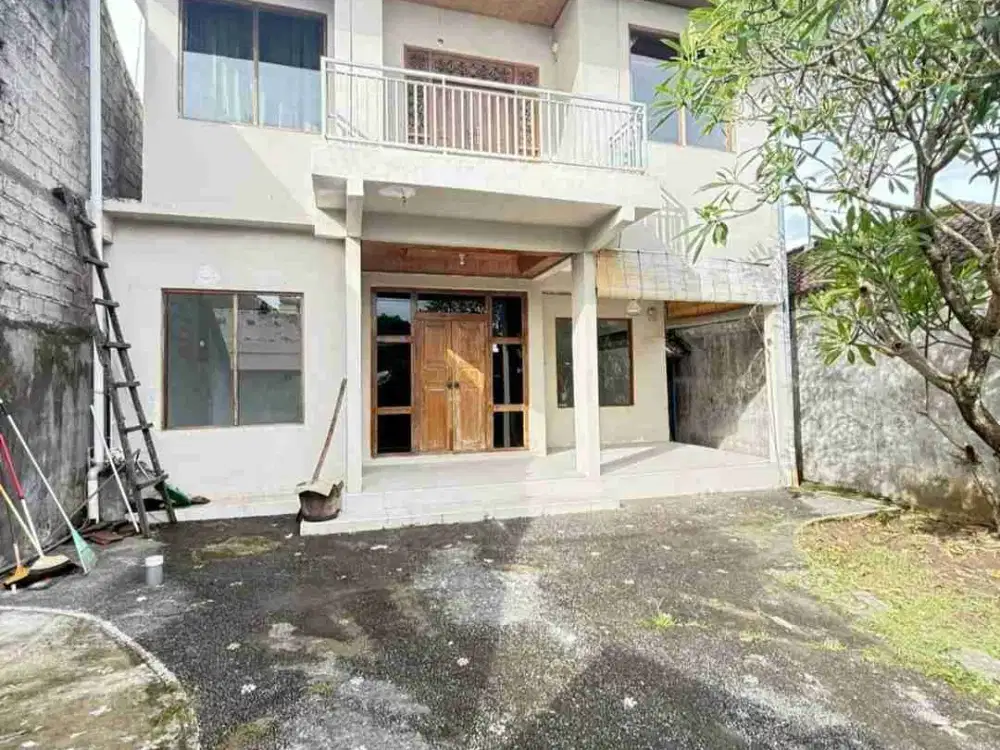 rumah jalan intan permai kerobokan bali