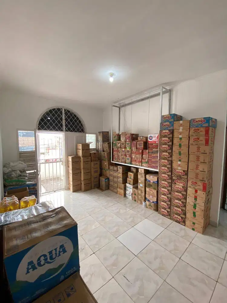 Rumah Mainroad Jl Sukahaji Bandung