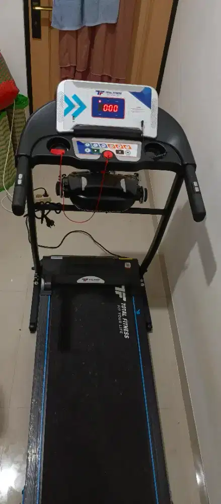Treadmill Elektrik include mesin pijat