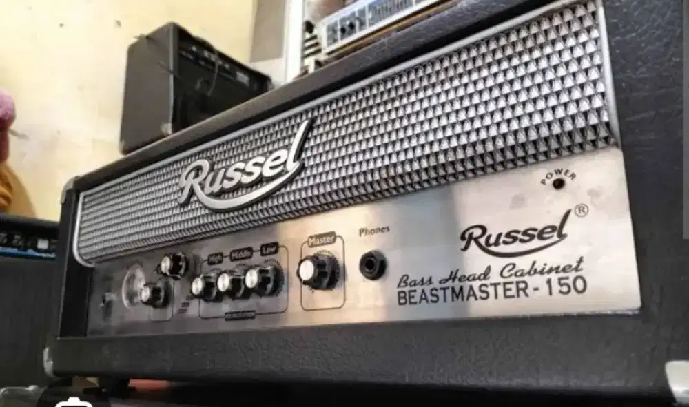 Amplifier bass Russel 150