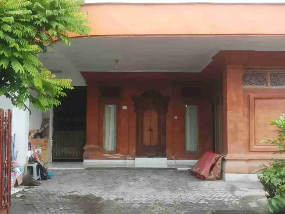 rumah teuku umar dekat simpang 6 Denpasar barat bali
