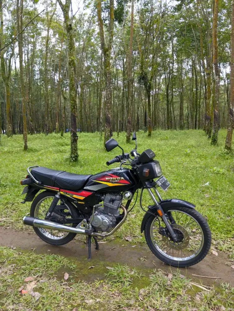 GL Pro Neotech 1996 Bagus