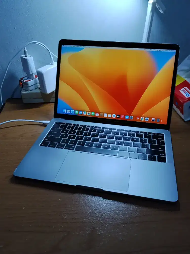 MacBook Pro 2017 i5 8/256 Space Grey