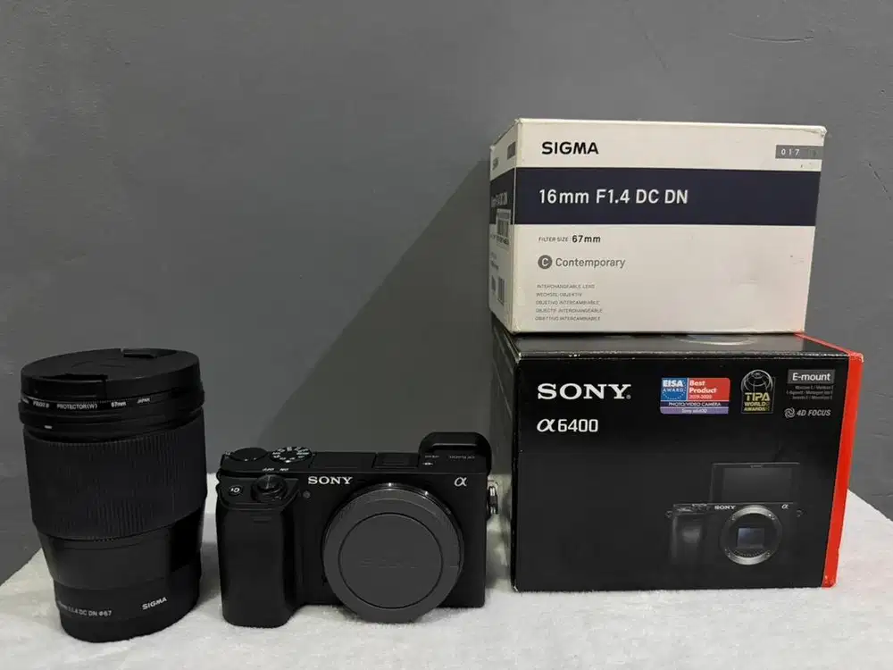 Sony A6400 + Lensa Sigma 16mm F1.4