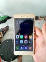 DIKAMI BISA TT/JUAL/BELI Second RESMI XIAOMI REDMI 3 2/16GB NORMAL
