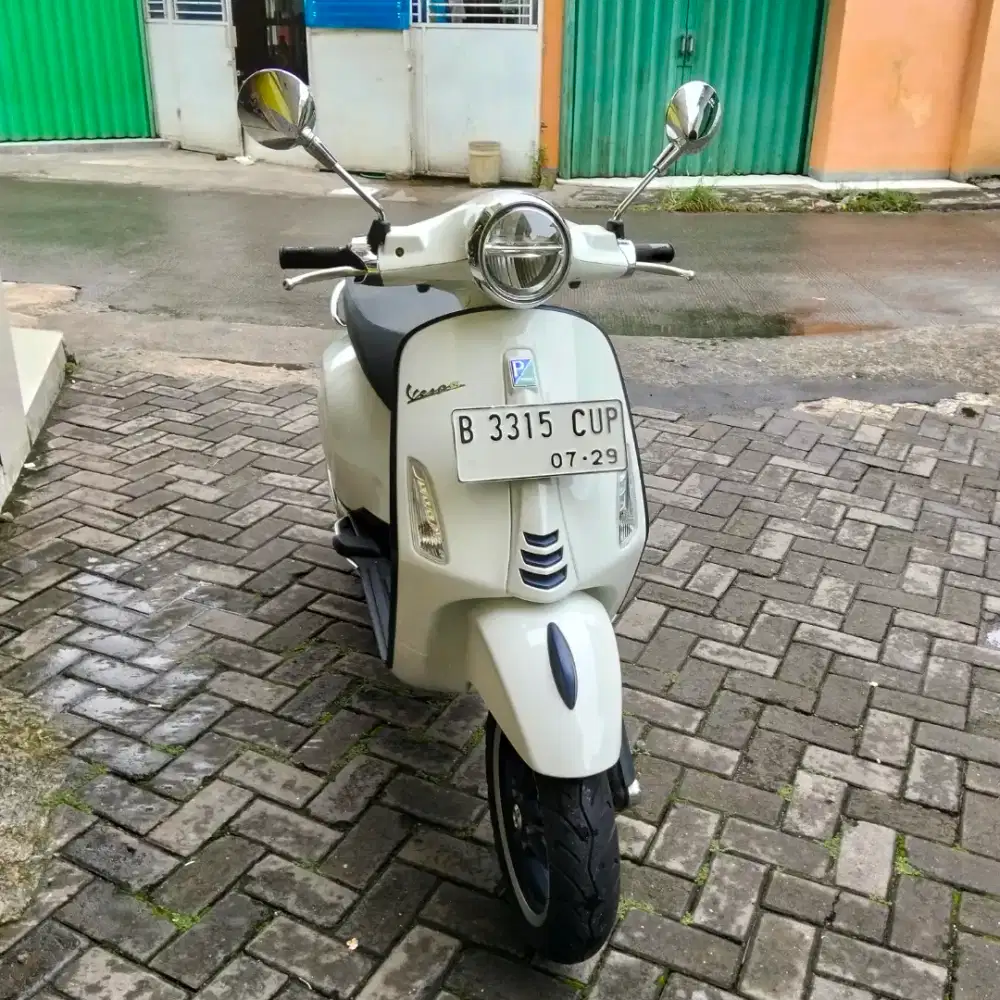 Vespa Piaggio Primavera 150ABS