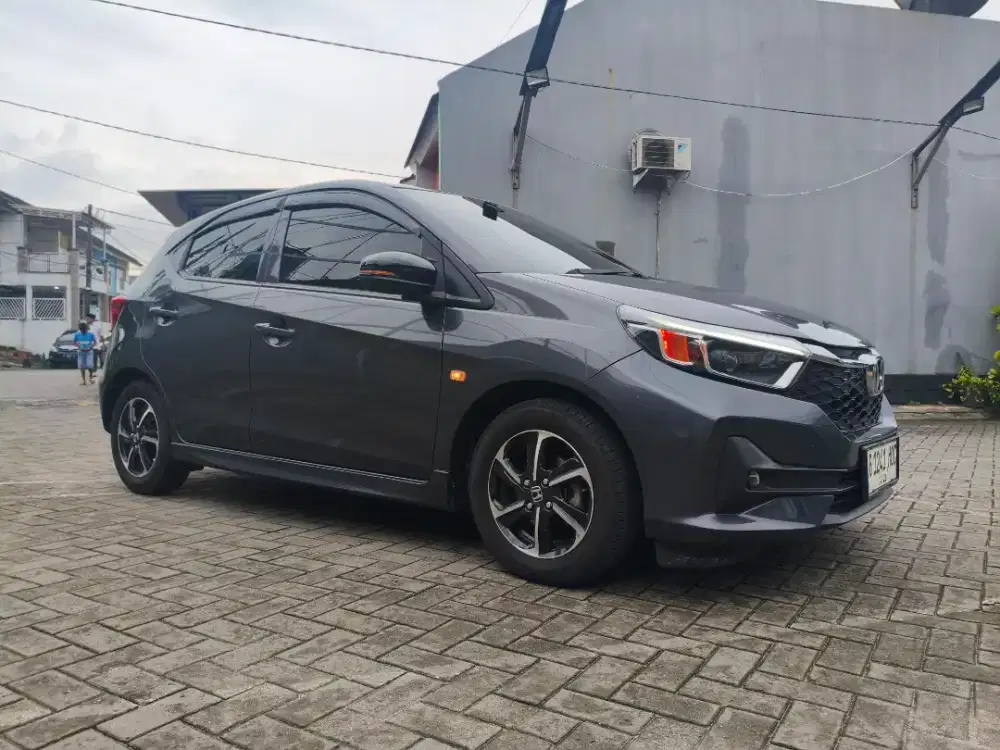 New model Honda Brio E CVT istimewa