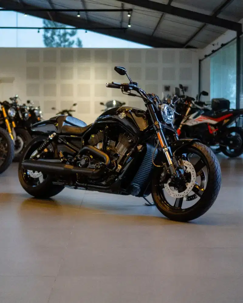 Harley Davidson V-ROD Muscle VRSCF Vivid Black 2013