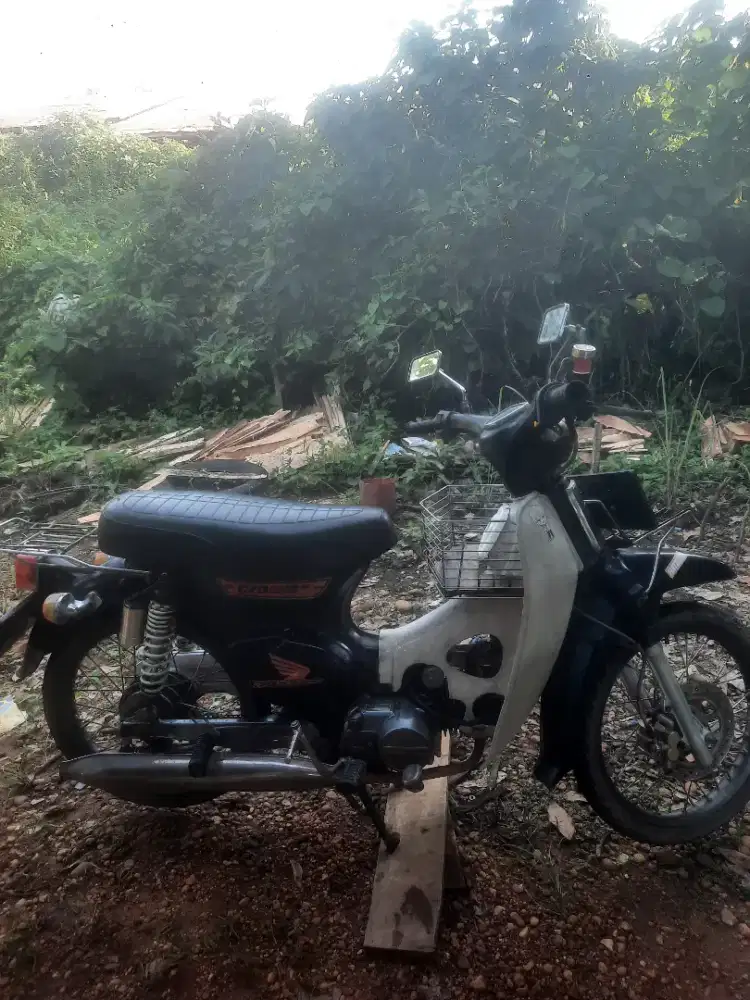 Honda c70 mesin grand