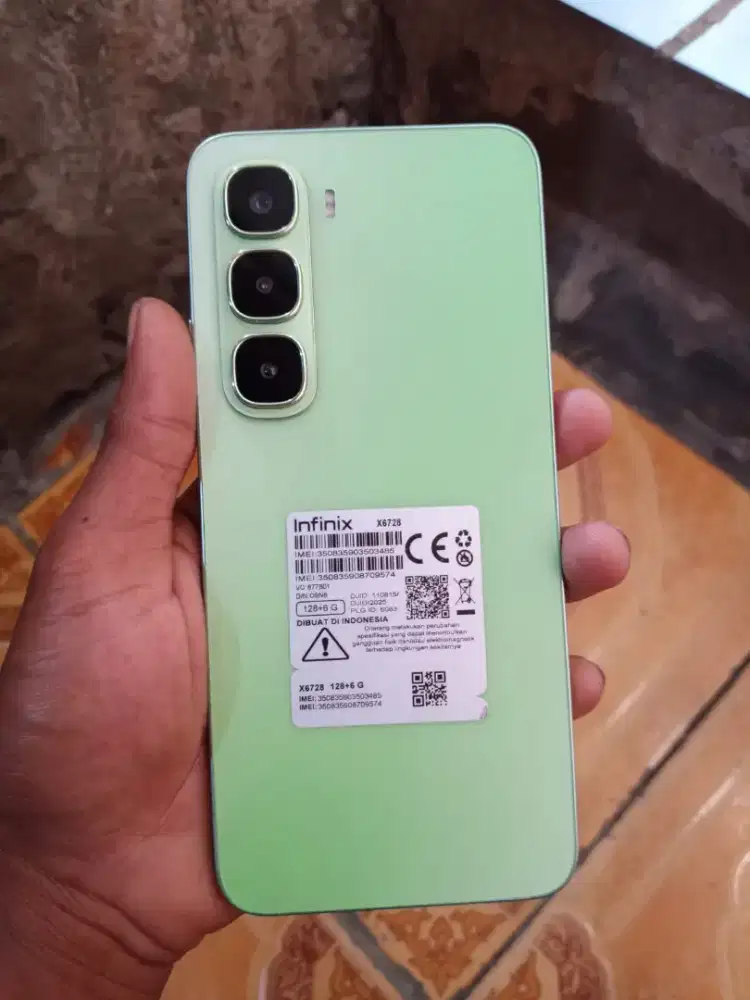 Infinix hot 60i 6+6/128