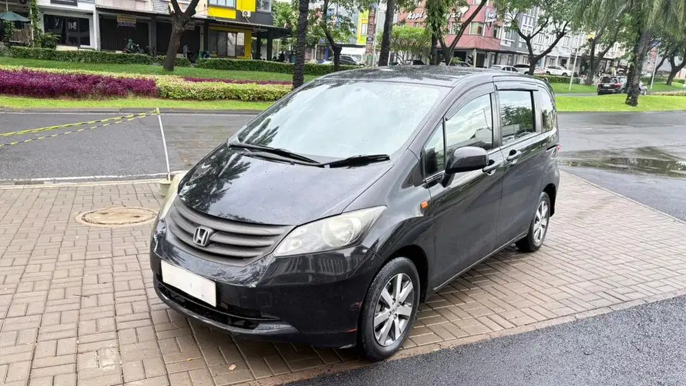 Honda Freed 2009 SD Murah