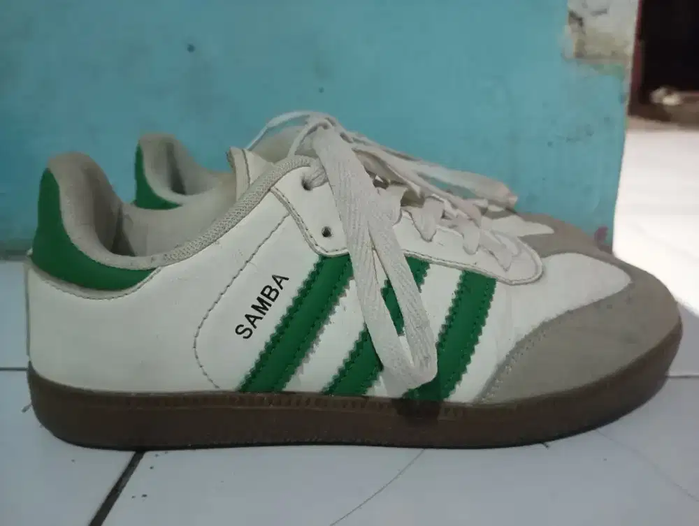 Sepatu Adidas sz 37