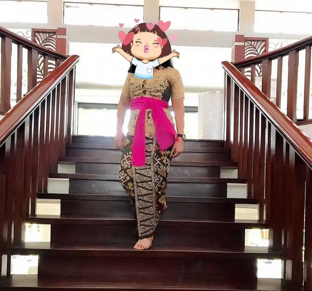 Kebaya brokat dan kamen jahit jadi