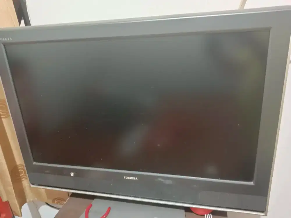 Tv lcd toshiba bekas