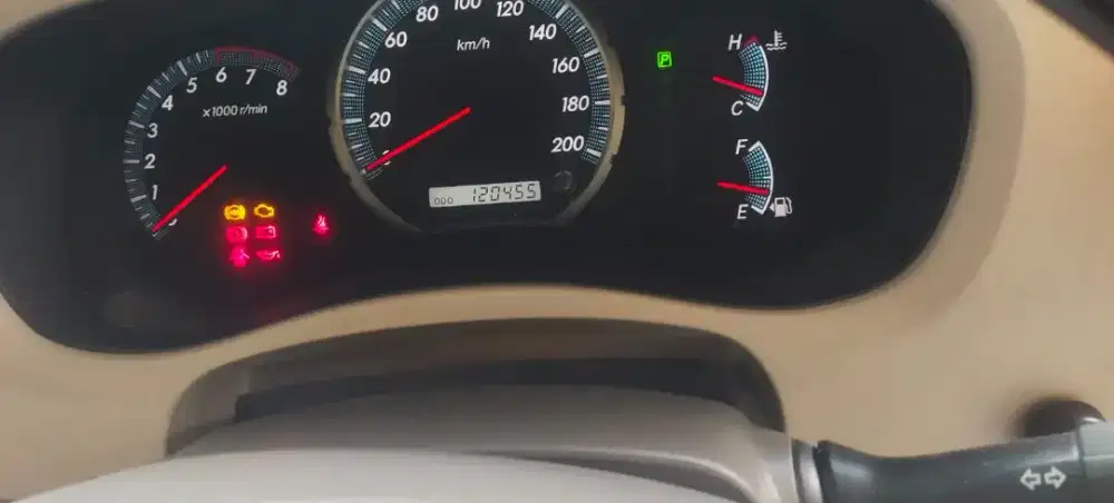 kijang innova 2.0 V 2011