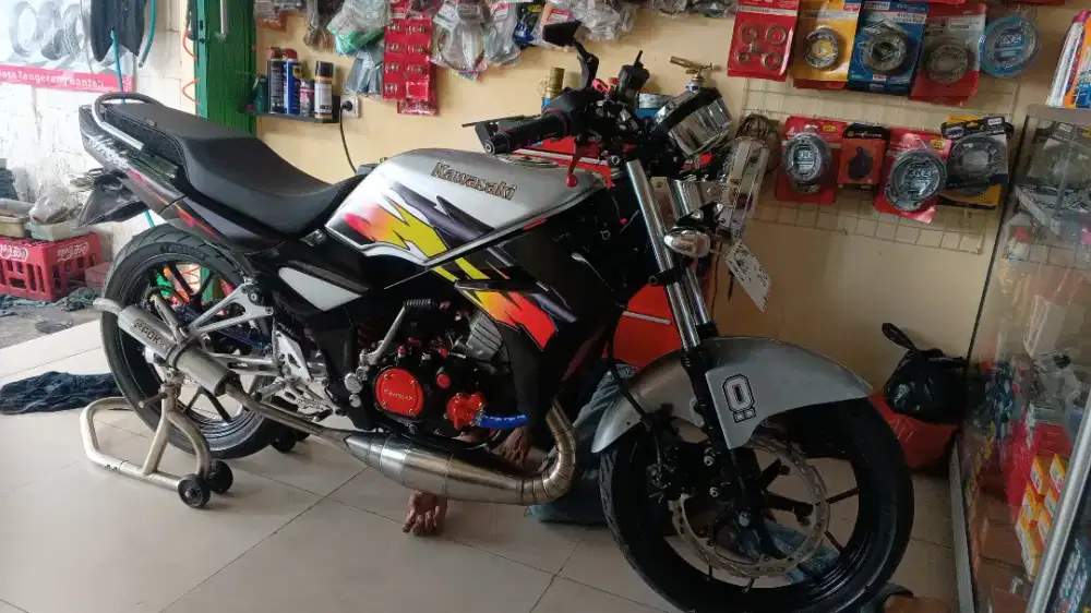 Di jual saja motor kesayangan