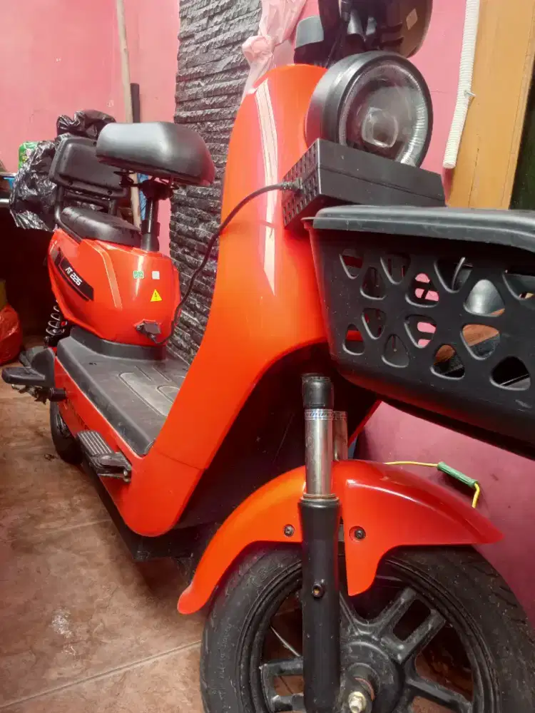 Sepeda listrik aviator