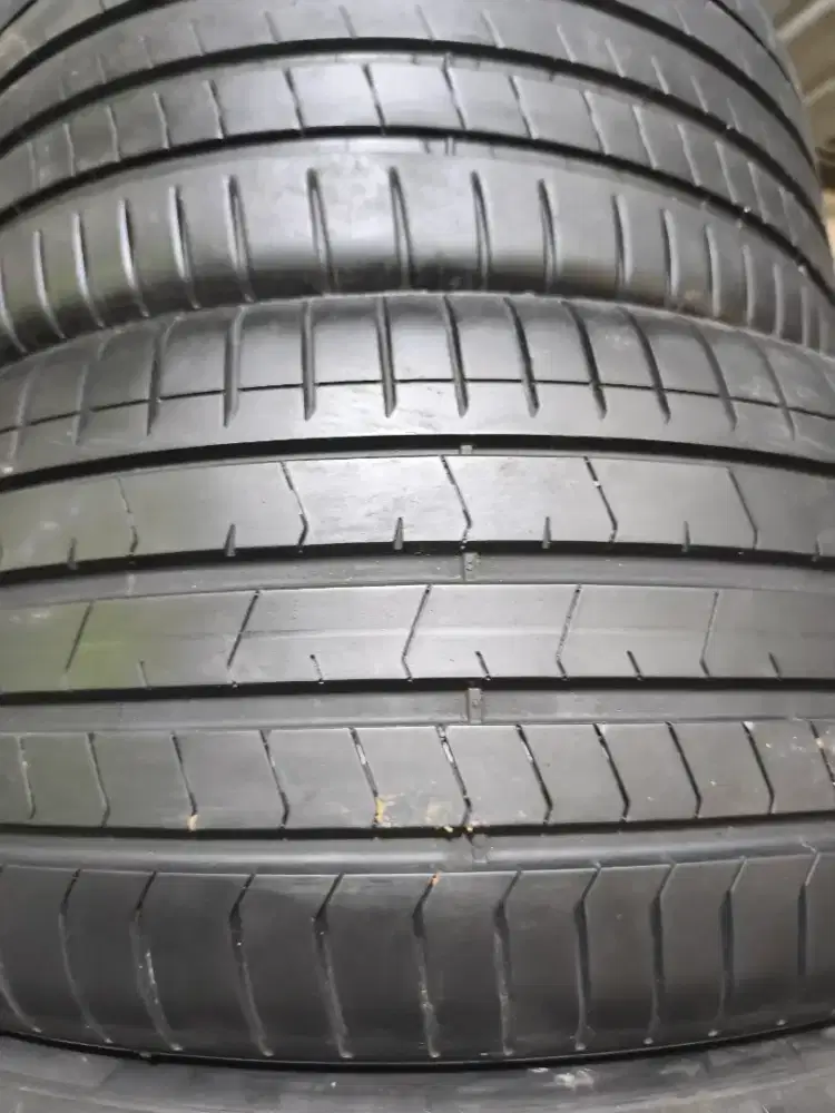 Pirelli pzero 275 40 R20