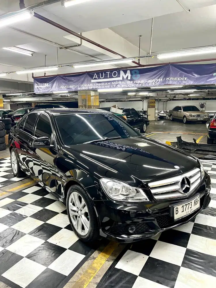 Mercedes Benz C200 CGI (W204) 2012