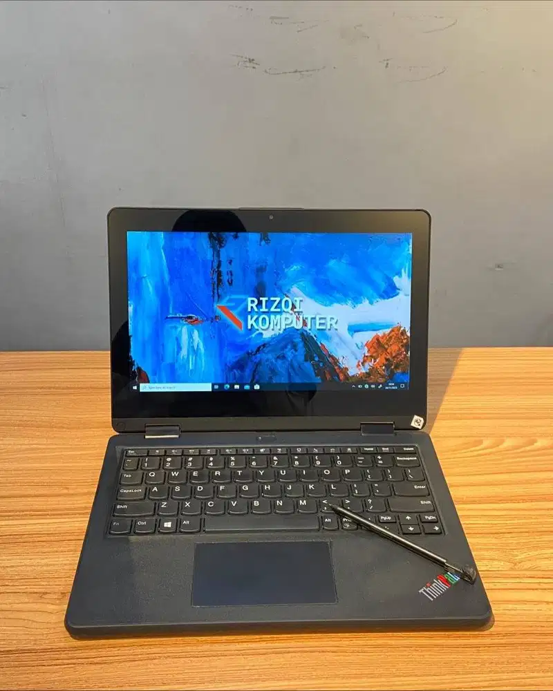 LenovoThinpad Yoga 1E  Intel Core i5-8200Y  Ram 8GB  SSD 128GB