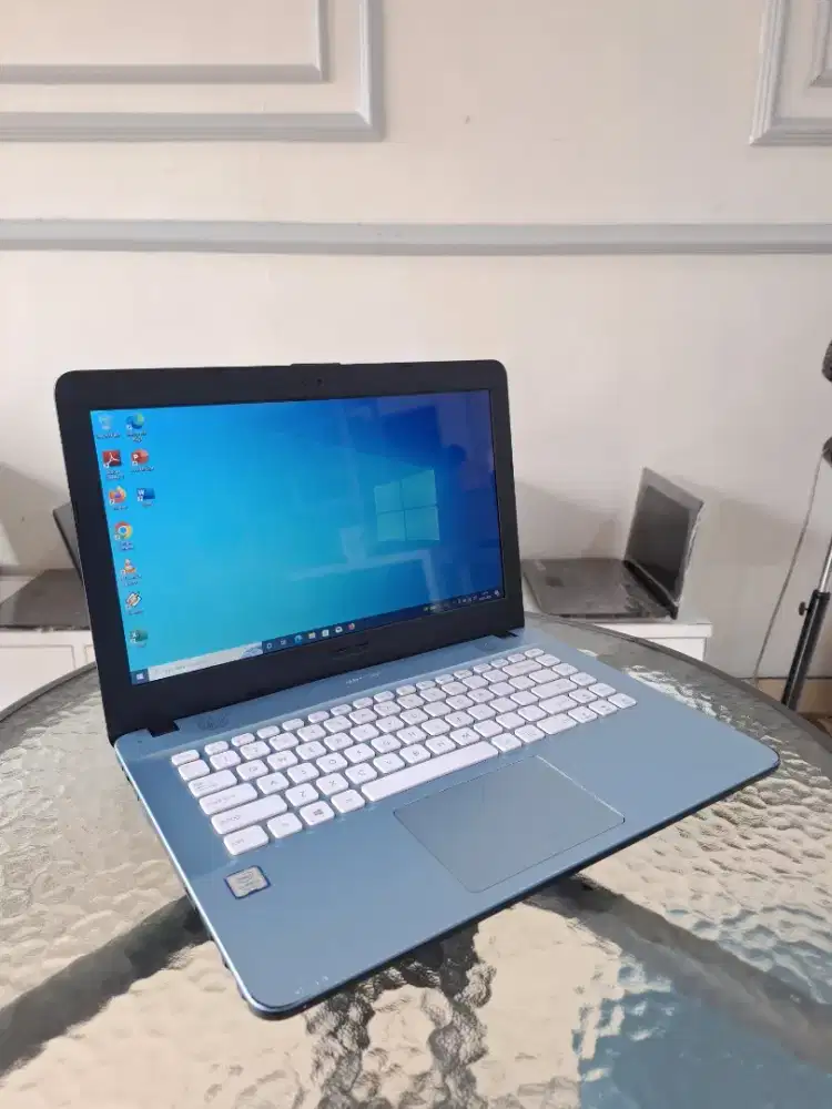 Laptop asus intel intel core i3 Ram 8gb ssd