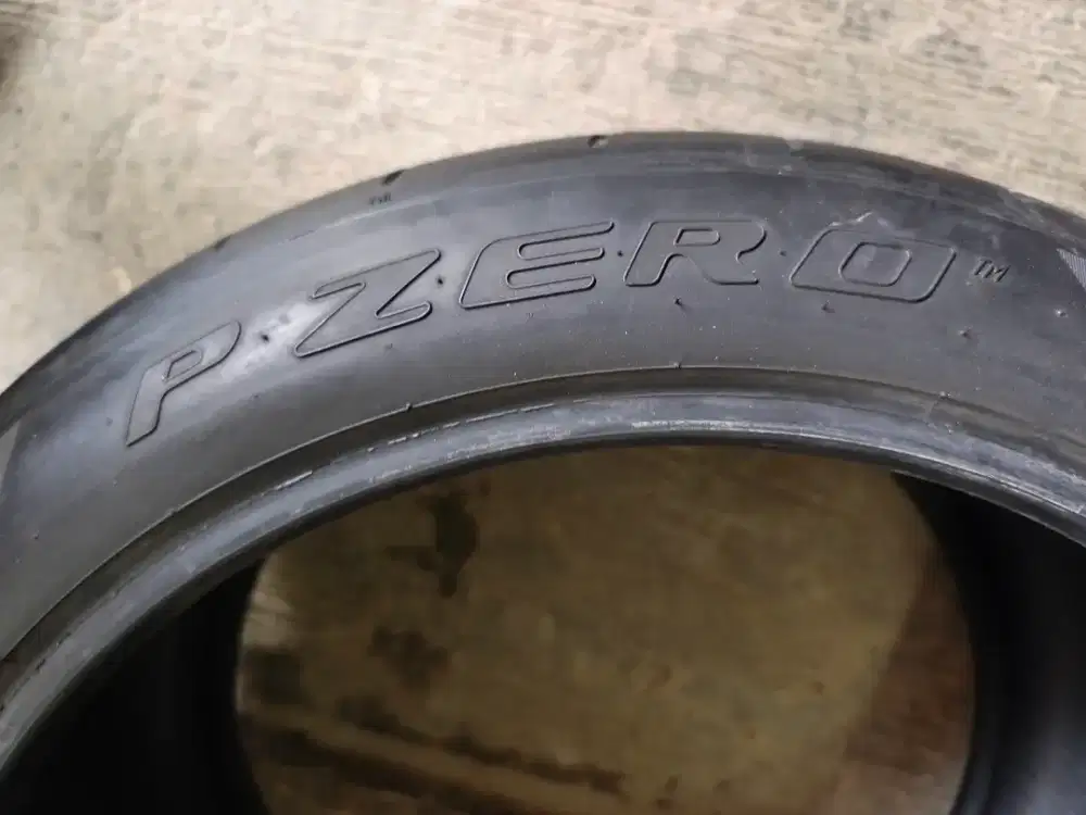 Pirelli pzero 225 35 R19