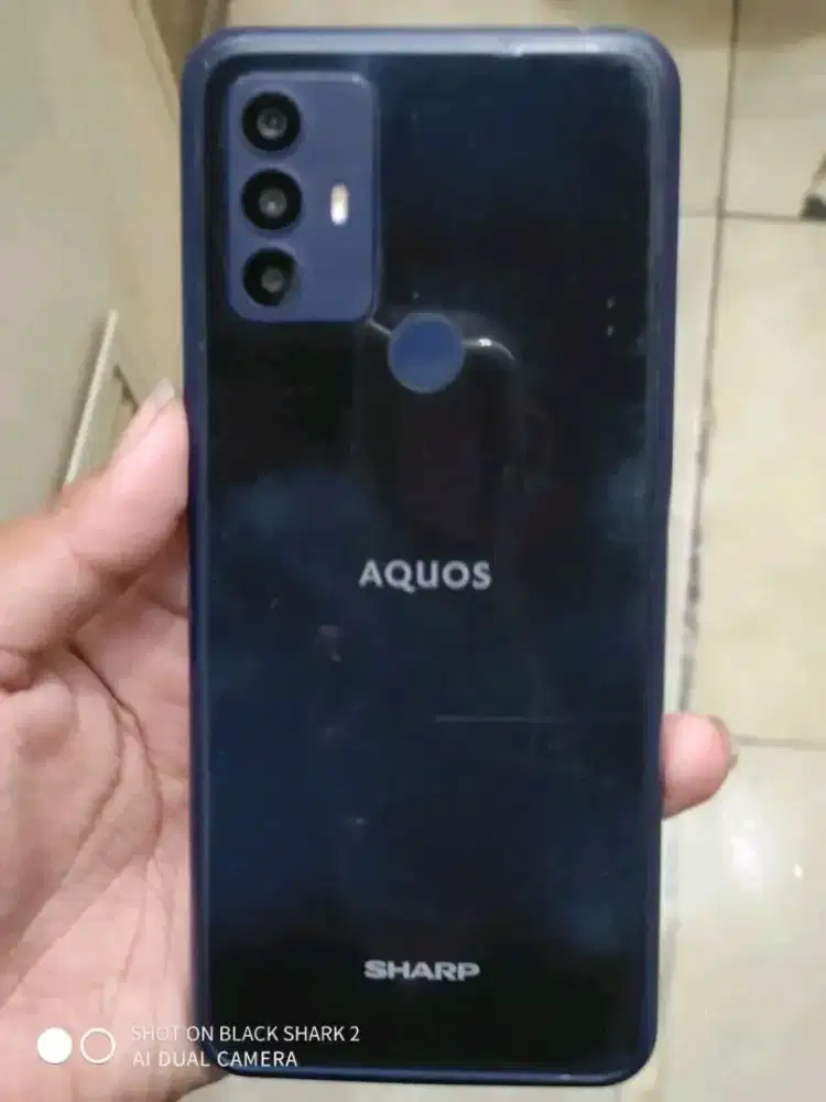 sharp aquos V6 plus resmi indonesia 4/64gb NFC