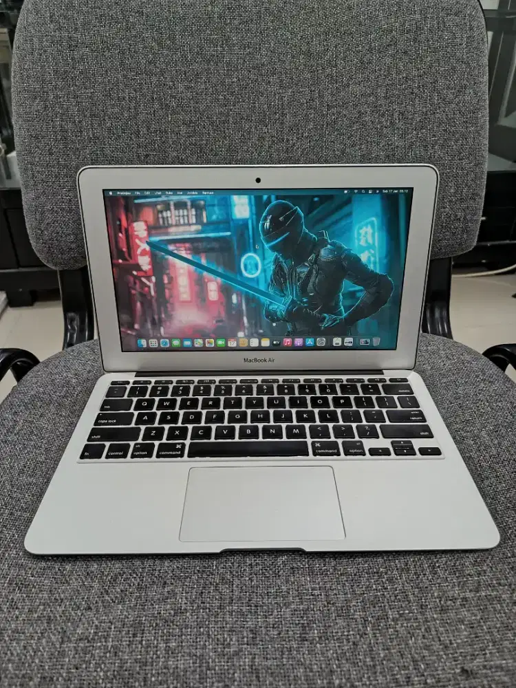 MacBook Air 2013 11 inc i5/4/256GB