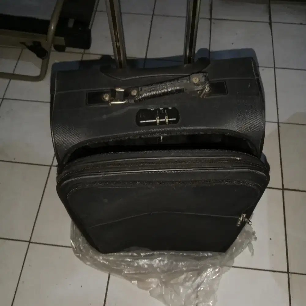 Koper besar merk elle