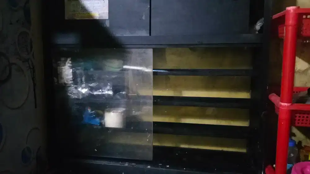 Etalase rokok panjang 1 meter