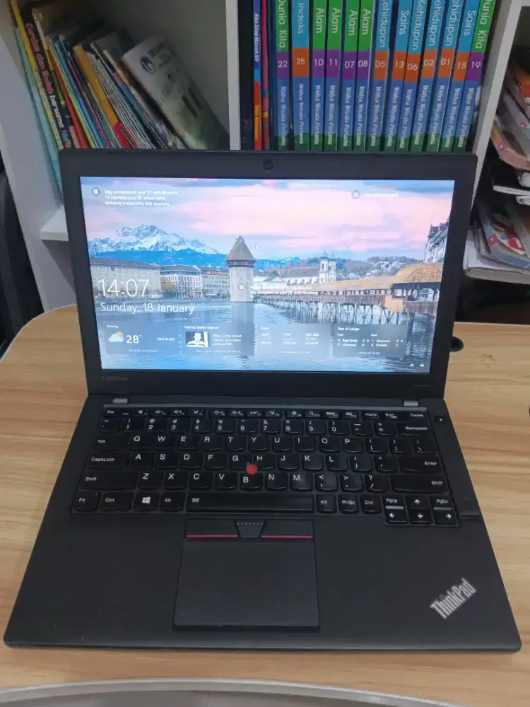 Laptop Thinkpad X240 Core i5 Ram 8GB Mulus Normal Tinggal Pakai