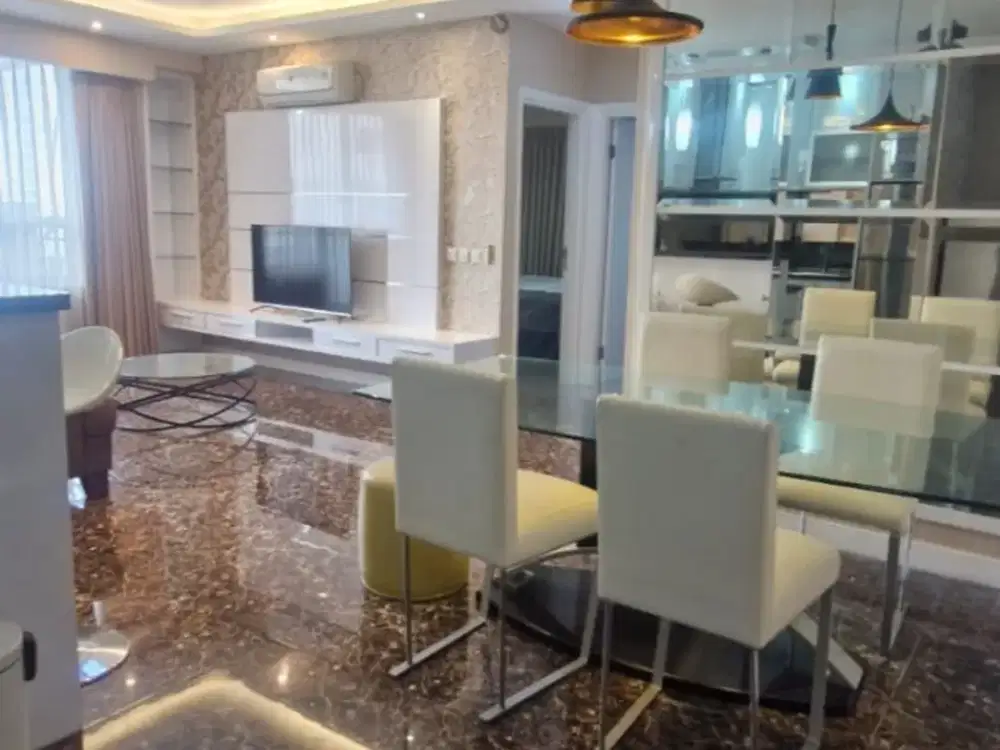 Dijual apartemen paladian park lantai sedang luas bangunan 80 m2 fully furnished siap huni harga miring