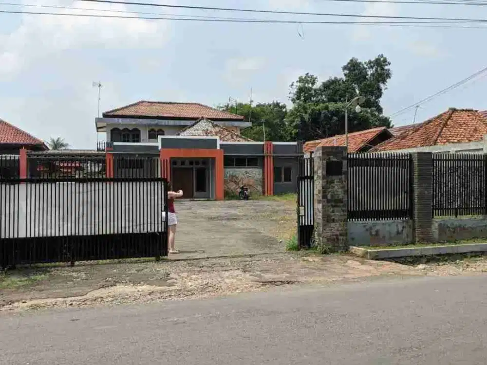 Dijual Aset Tanah dan Bangunan di Jl Taman Pahlawan Kota Purwakarta