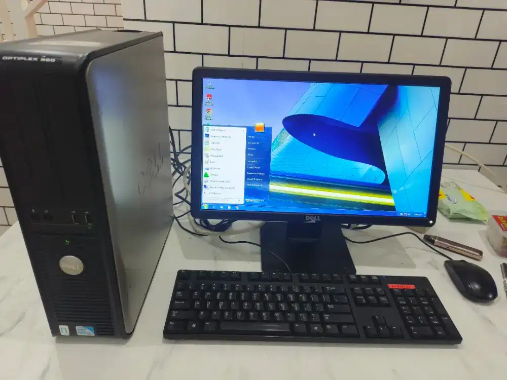 Dijual Komputer Dell Full Aksesoris Komplit