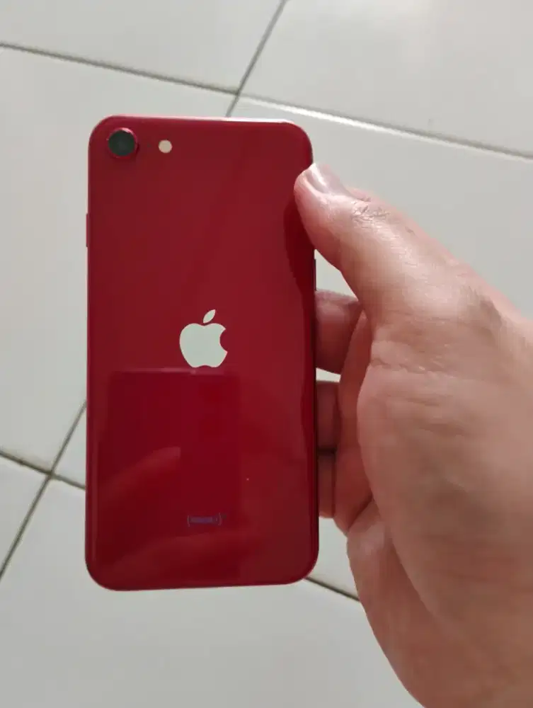 iPhone se 3 2022 64gb