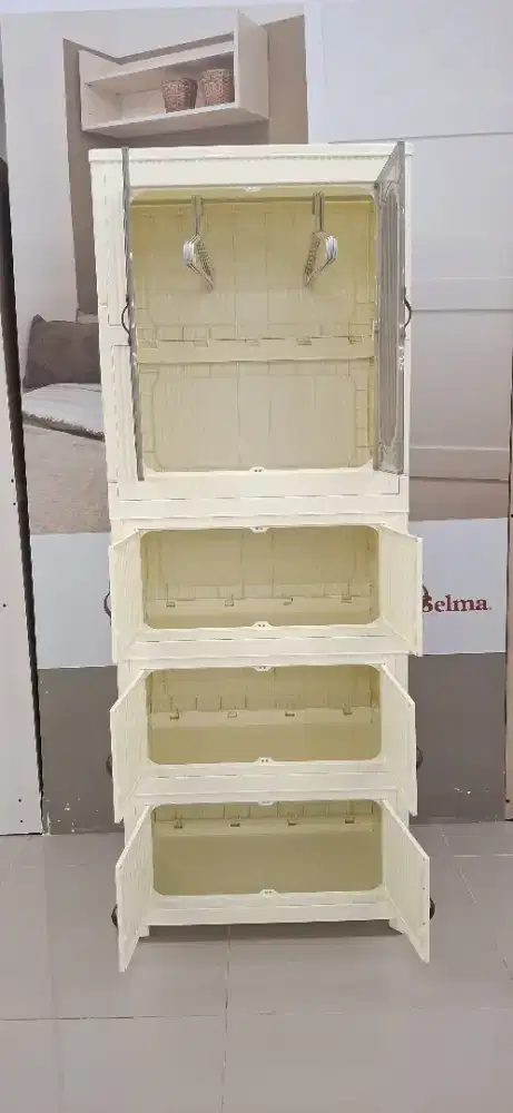 Lemari plastik selma